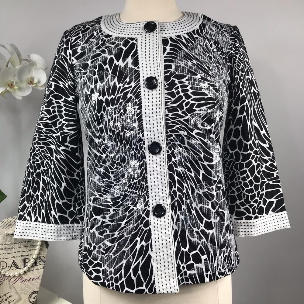 Chico’s longsleeve blazer jacket. - Picture 2 of 8